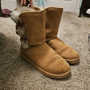 UGG Tan Winter Boots with Fur Trim